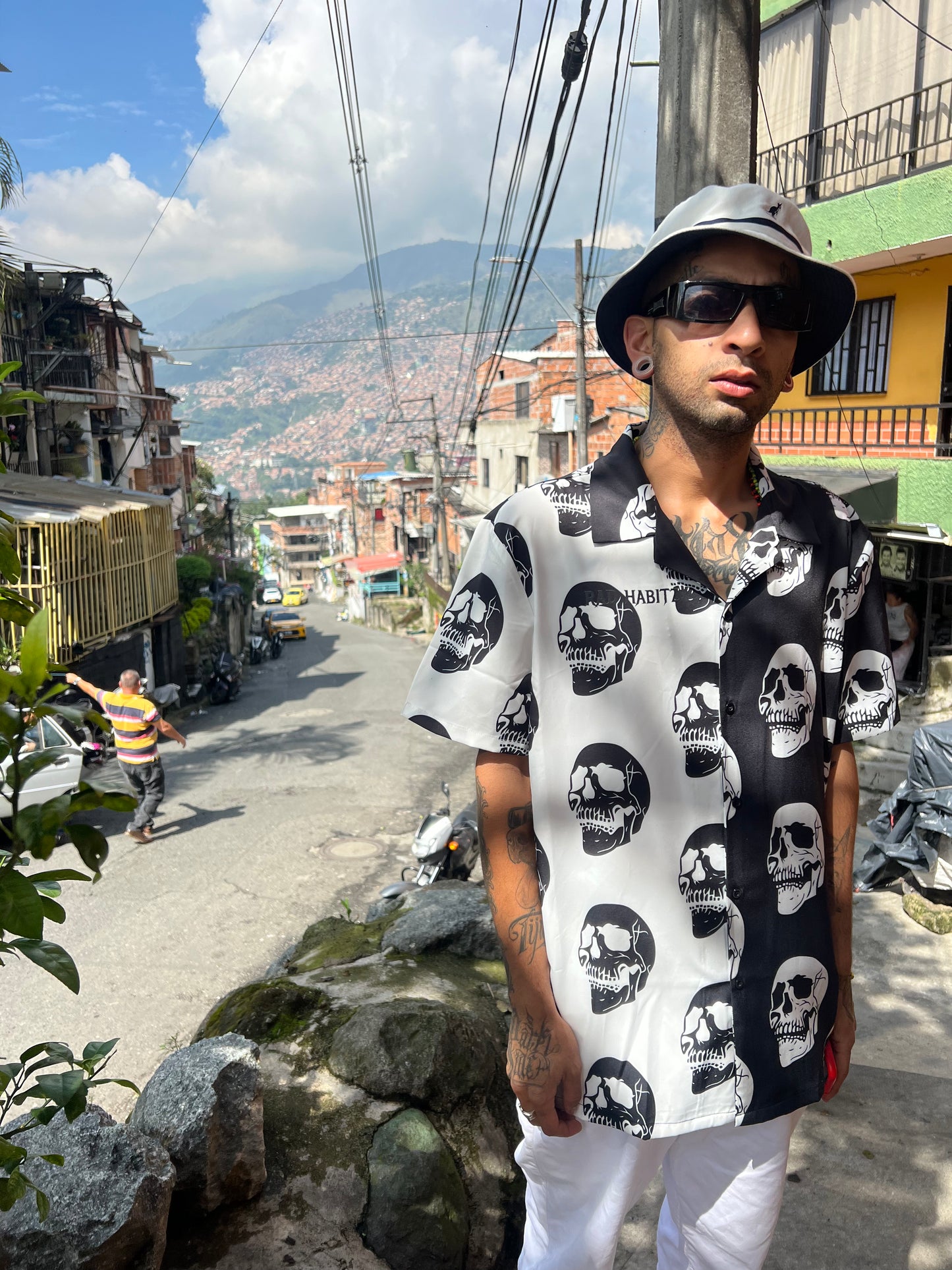 Skull button up